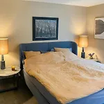 בית נופש Summer House With Sea View And Private