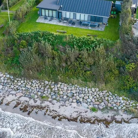 Summer House With Sea View And Private Hébergement de vacances *
