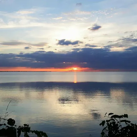 Summer House With Sea View And Private Hébergement de vacances *