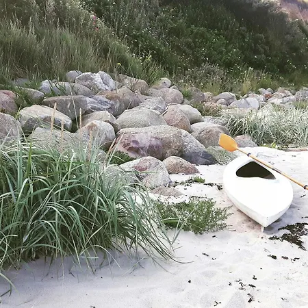 Summer House With Sea View And Private Hébergement de vacances *