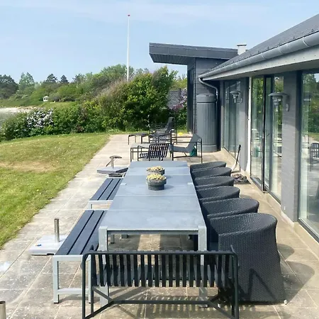 Summer House With Sea View And Private 度假居 Martofte