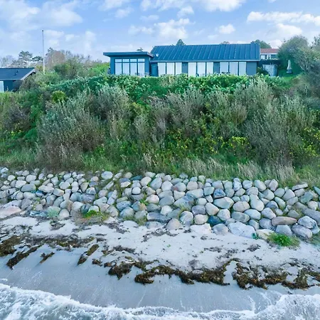 度假居 Summer House With Sea View And Private Martofte
